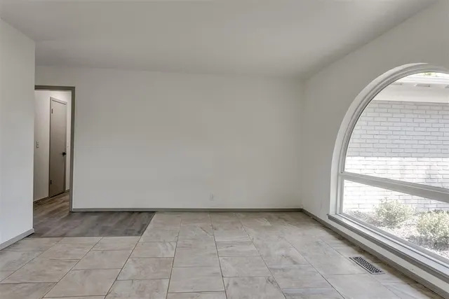 Photo 4 — 2621 NW 121st Street, Oklahoma City, OK 73120