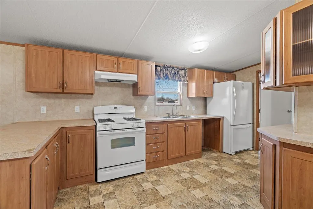 Photo 12 — 723 S 3rd Street, Kingfisher, OK 73750