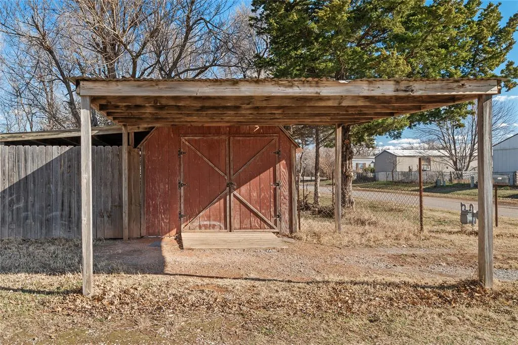 Photo 22 — 723 S 3rd Street, Kingfisher, OK 73750