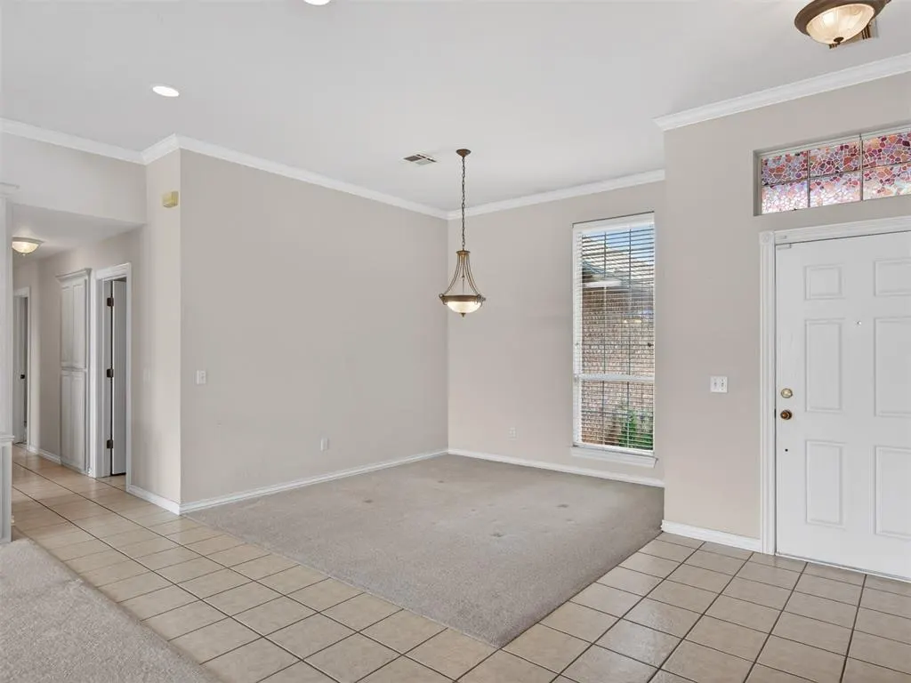 Photo 8 — 7220 Green Meadow Lane, Oklahoma City, OK 73132