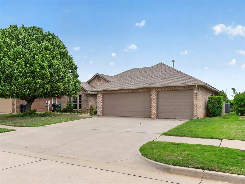 Photo 38 — 7220 Green Meadow Lane, Oklahoma City, OK 73132