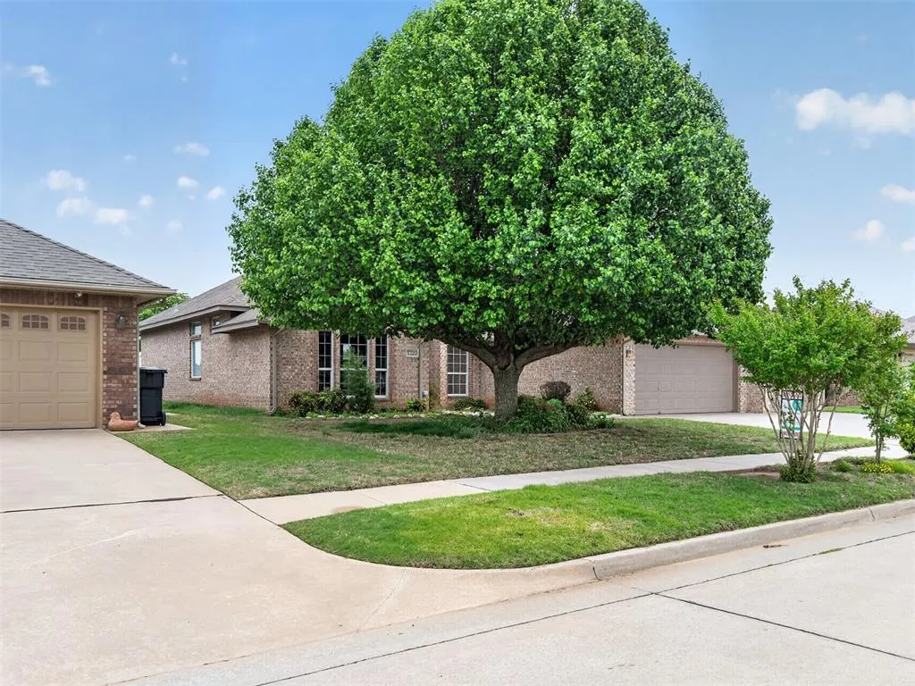 Photo 40 — 7220 Green Meadow Lane, Oklahoma City, OK 73132
