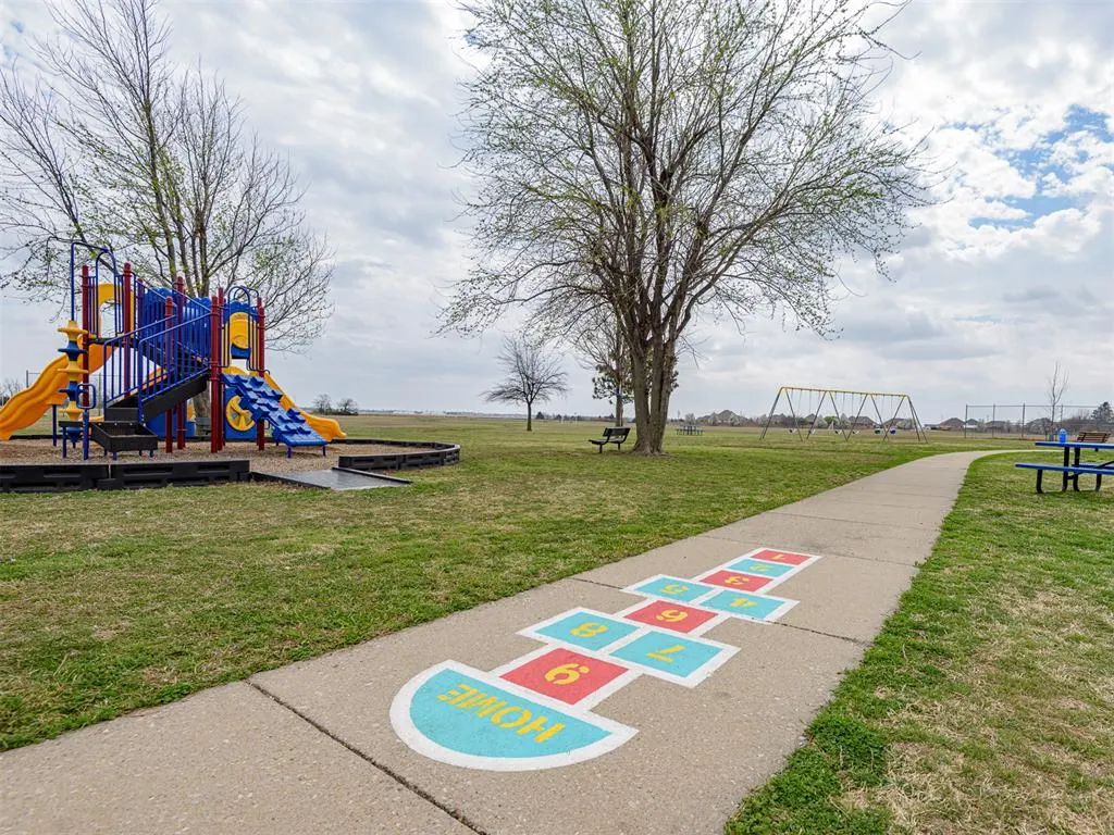Photo 42 — 7220 Green Meadow Lane, Oklahoma City, OK 73132