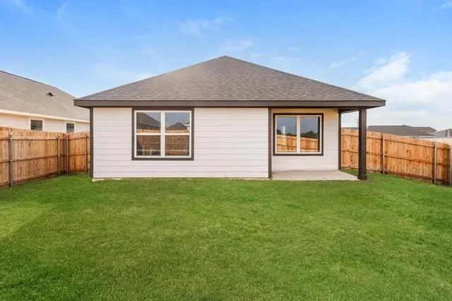 Photo 7 — 1803 Crimson Lake Boulevard, El Reno, OK 73036