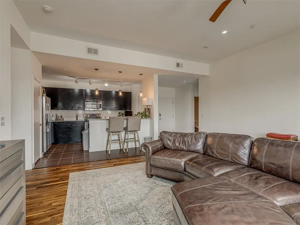 Photo 6 — 401 E Boyd Street 305, Norman, OK 73069