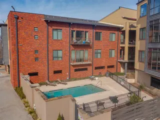 Sold home at 401 E Boyd Street #305