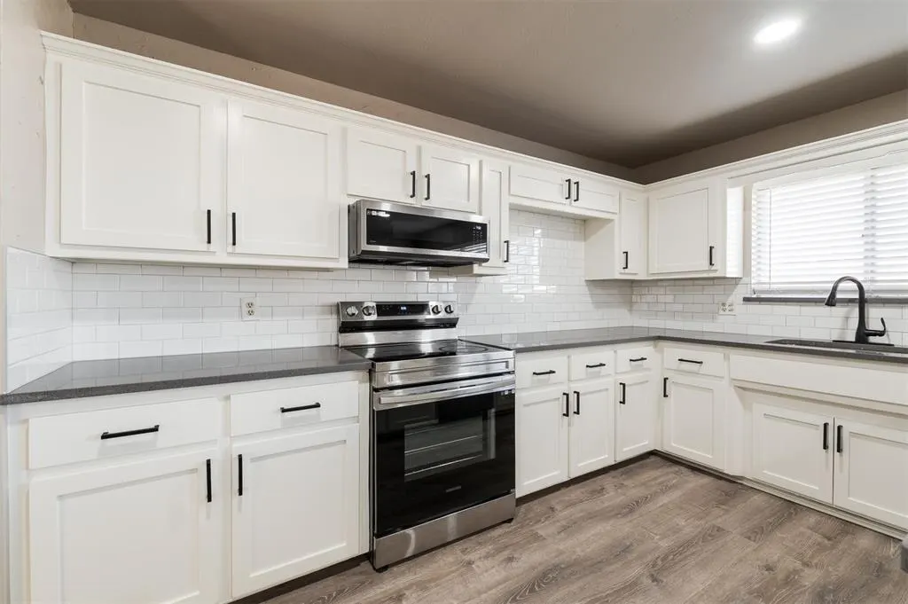 Photo 10 — 12205 Cork Road, Oklahoma City, OK 73162