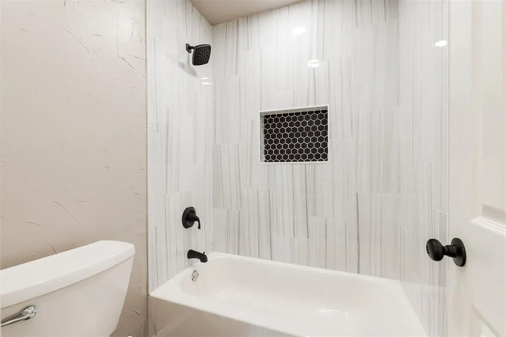 Photo 23 — 12205 Cork Road, Oklahoma City, OK 73162