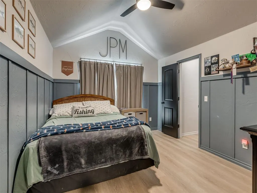 Photo 8 — 3209 SE 33rd Street, Moore, OK 73160