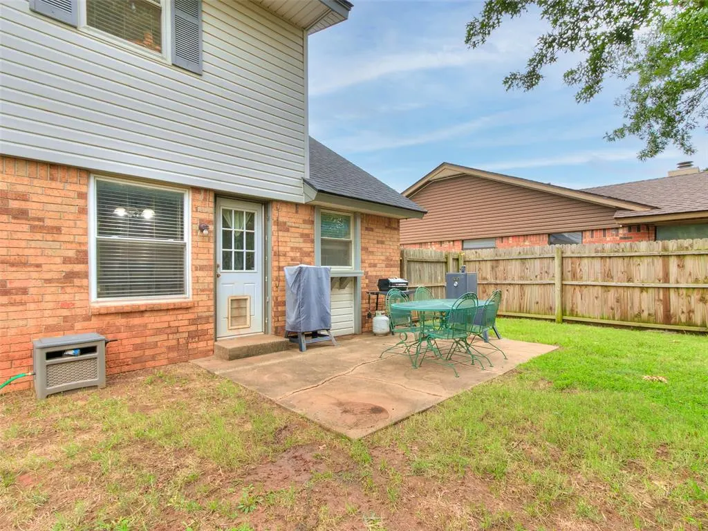 Photo 8 — 805 Mallard Avenue, Edmond, OK 73003
