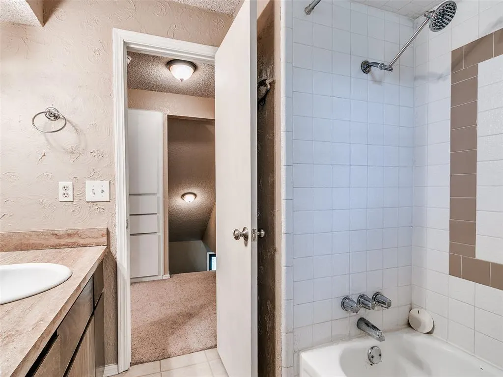 Photo 39 — 805 Mallard Avenue, Edmond, OK 73003