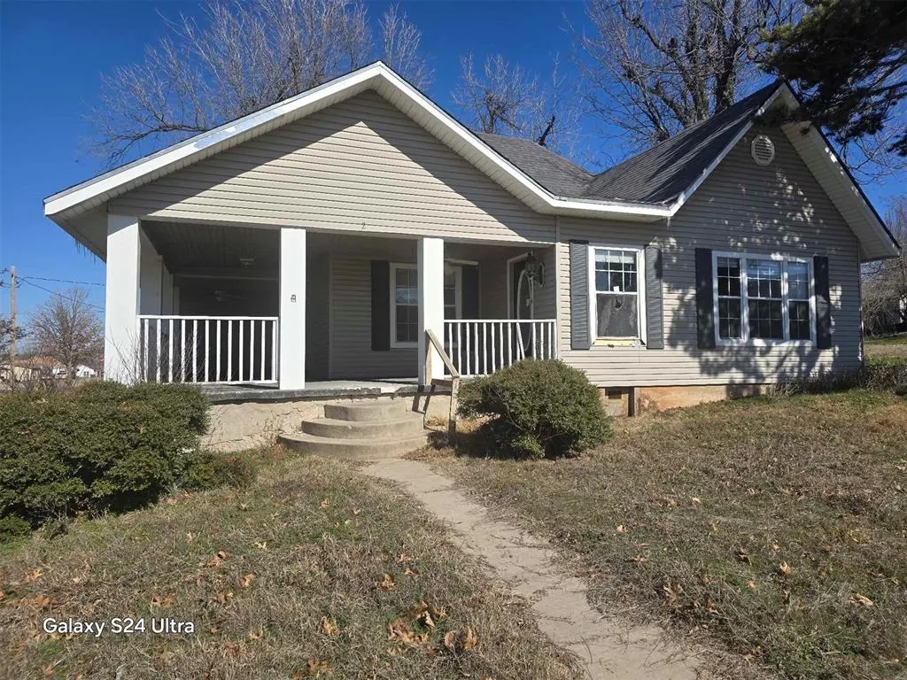 Photo 16 — 201 E 4th Street, Cement, OK 73017