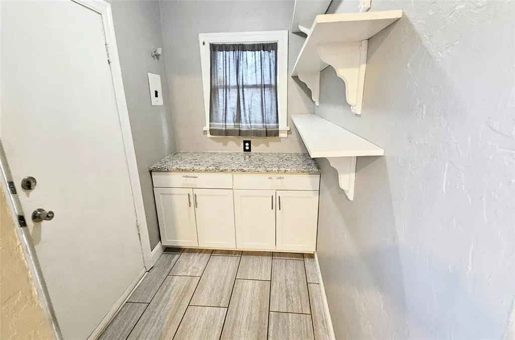 Photo 14 — 2305 NW 25th Street, Oklahoma City, OK 73107