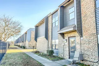 Sold home at 401 SE 12th Avenue #160