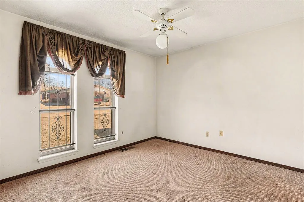 Photo 22 — 11209 Bel Air Place, Oklahoma City, OK 73120