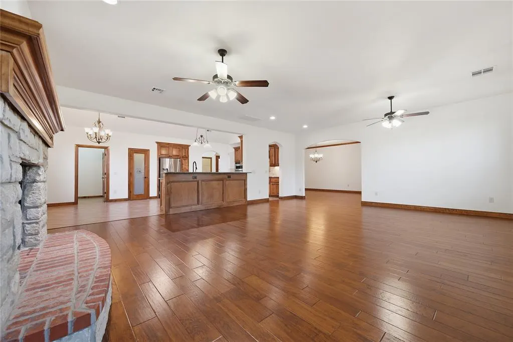 Photo 8 — 617 Affirmed Drive, Edmond, OK 73025
