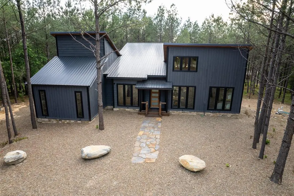Photo 3 — 149 Bear Pine Trail, Broken Bow, OK 74728