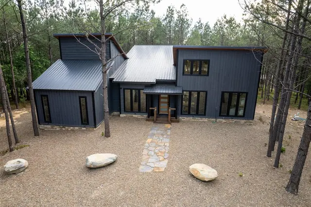 Photo 3 — 149 Bear Pine Trail, Broken Bow, OK 74728