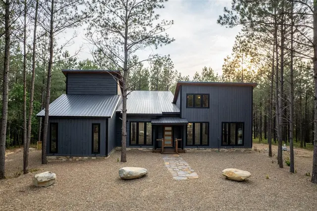 Photo 4 — 149 Bear Pine Trail, Broken Bow, OK 74728