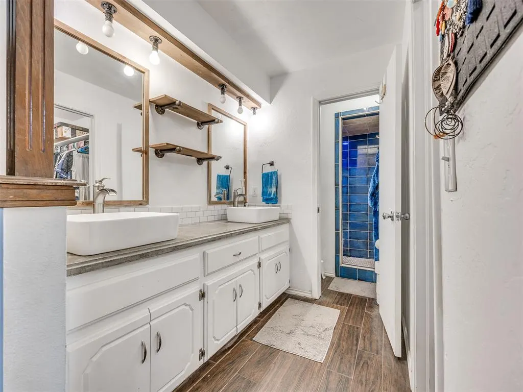 Photo 4 — 6517 Dulane Circle, Oklahoma City, OK 73132