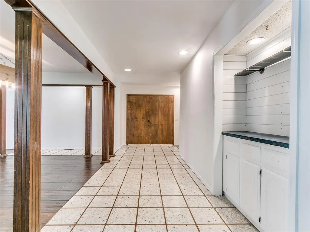 Photo 11 — 6517 Dulane Circle, Oklahoma City, OK 73132