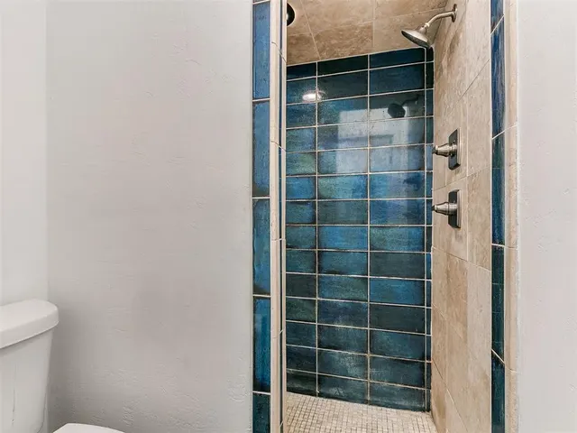 Photo 5 — 6517 Dulane Circle, Oklahoma City, OK 73132