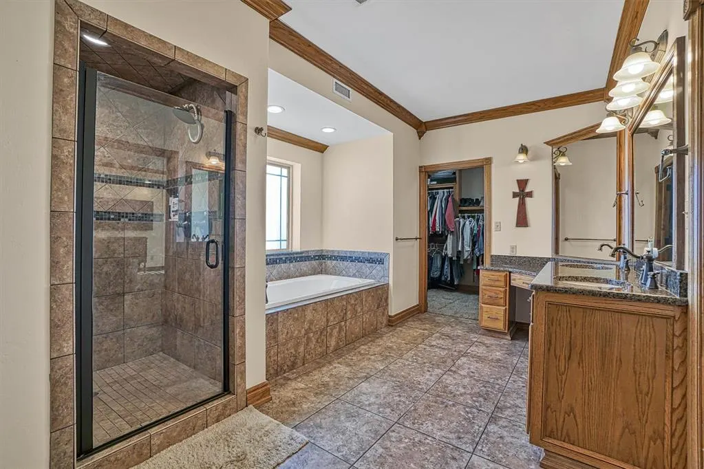 Photo 23 — 20966 E County Road 155, Altus, OK 73521