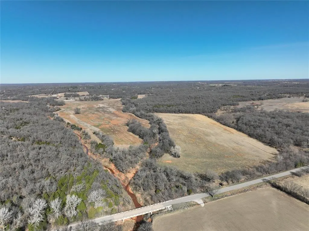 Photo 2 — 30446 S Highland Road Road, Tecumseh, OK 74873