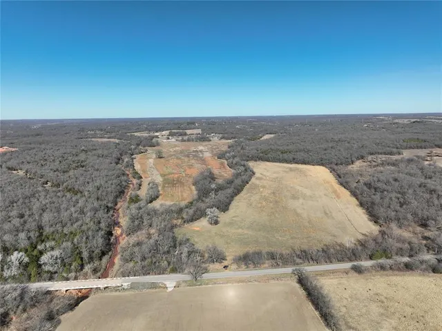 Photo 3 — 30446 S Highland Road Road, Tecumseh, OK 74873