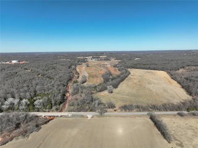 Photo 5 — 30446 S Highland Road Road, Tecumseh, OK 74873