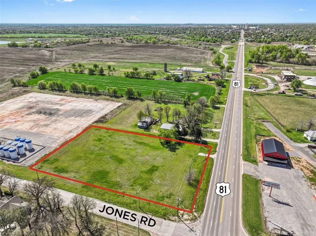 Front exterior — HWY 81 & Jones Rd, El Reno, OK 73036
