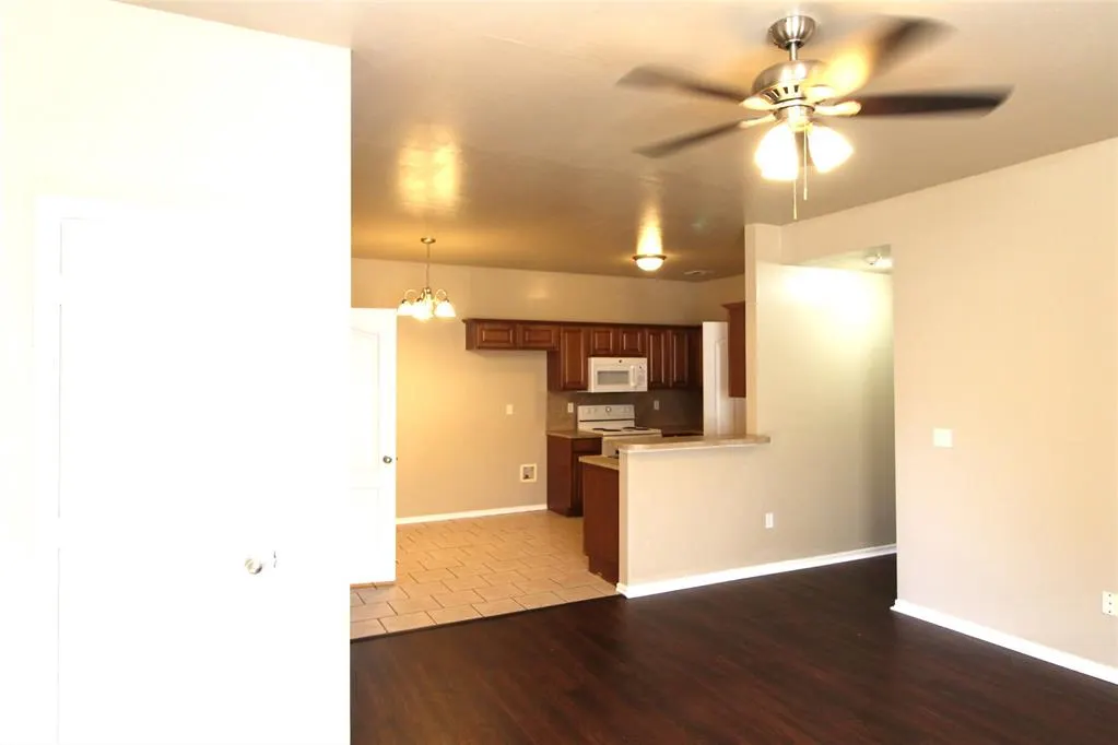 Photo 3 — 4508 SE 77th Street, Oklahoma City, OK 73135