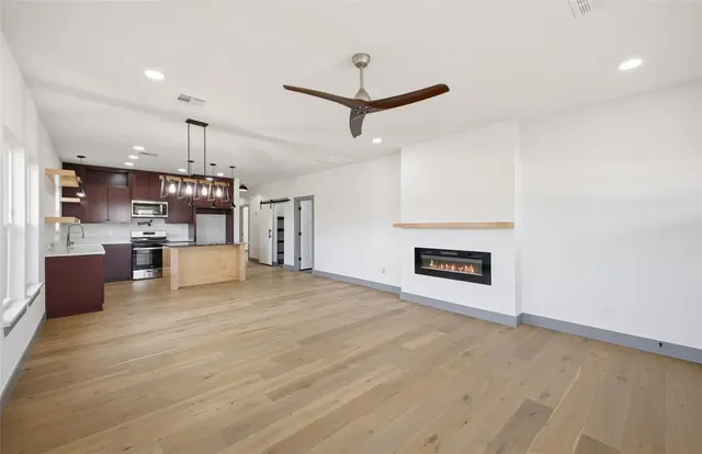 Photo 4 — 604 SE 27th Street, Oklahoma City, OK 73129
