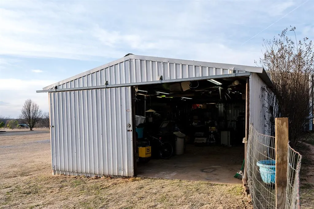 Photo 46 — 32204 E County Road 1497, Paoli, OK 73074