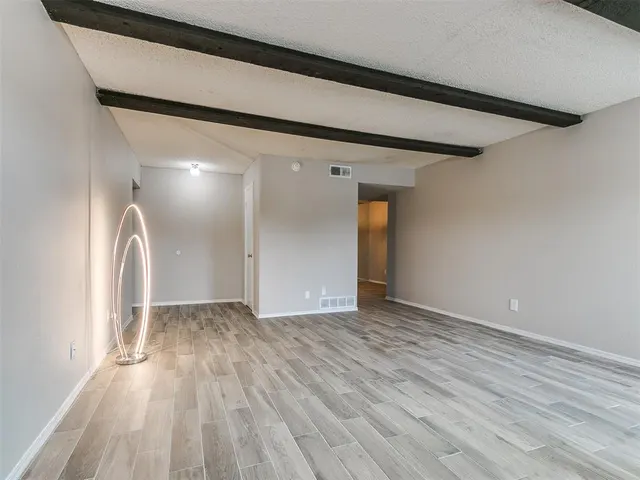 Photo 8 — 2616 N Ann Arbor Avenue 113, Oklahoma City, OK 73127