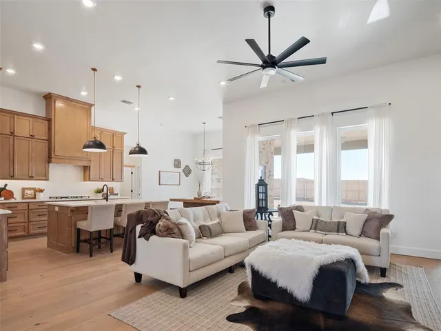 Photo 4 — 7808 NW 163rd Street, Oklahoma City, OK 73013