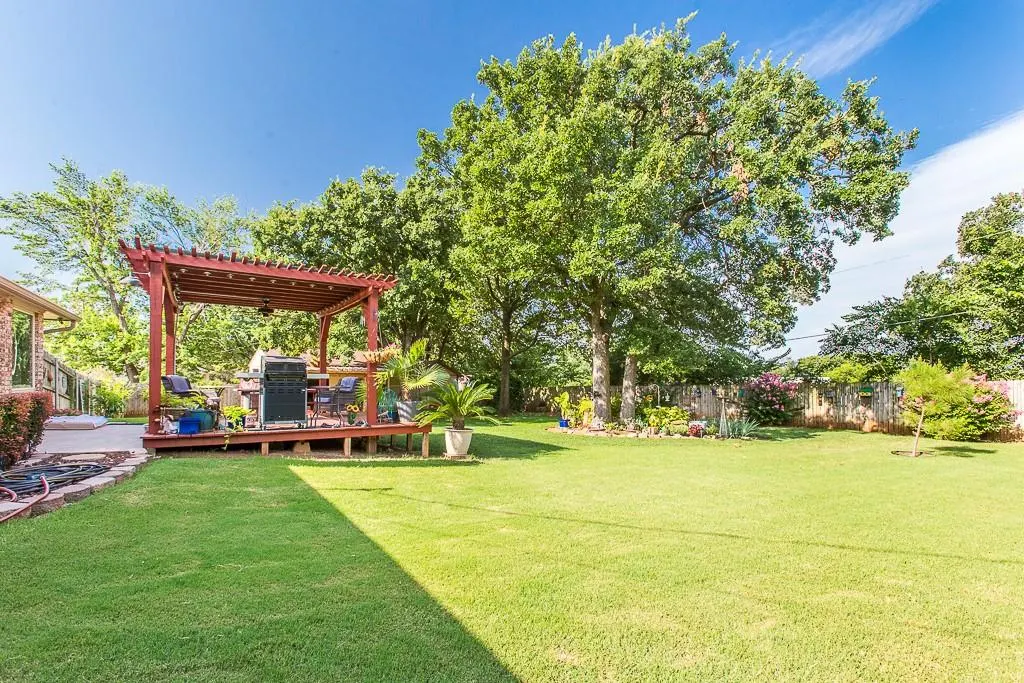 Photo 11 — 5921 SW Morgan Drive, Guthrie, OK 73044