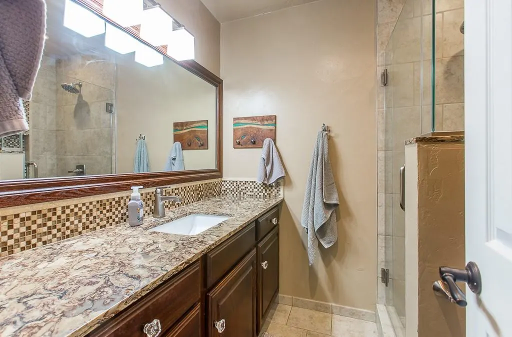 Photo 35 — 5921 SW Morgan Drive, Guthrie, OK 73044