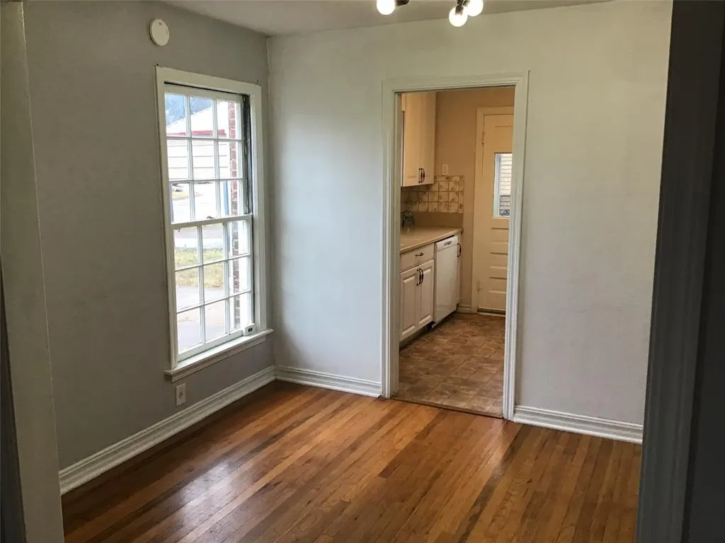 Photo 3 — 2108 NW 35th Street, Oklahoma City, OK 73112