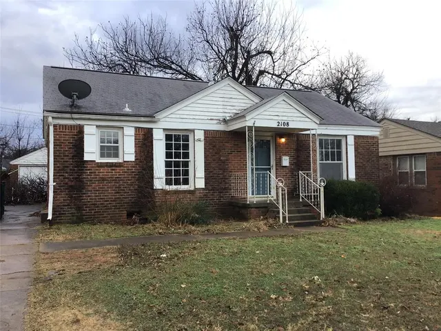 Front exterior — 2108 NW 35th Street, Oklahoma City, OK 73112