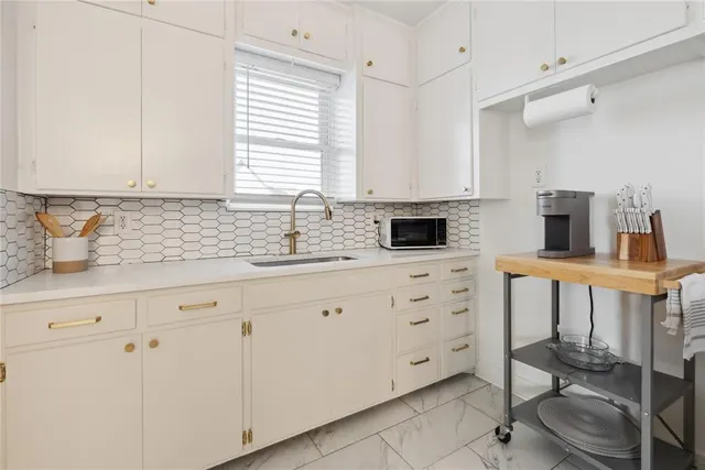 Photo 4 — 2321 N Youngs Boulevard, Oklahoma City, OK 73107