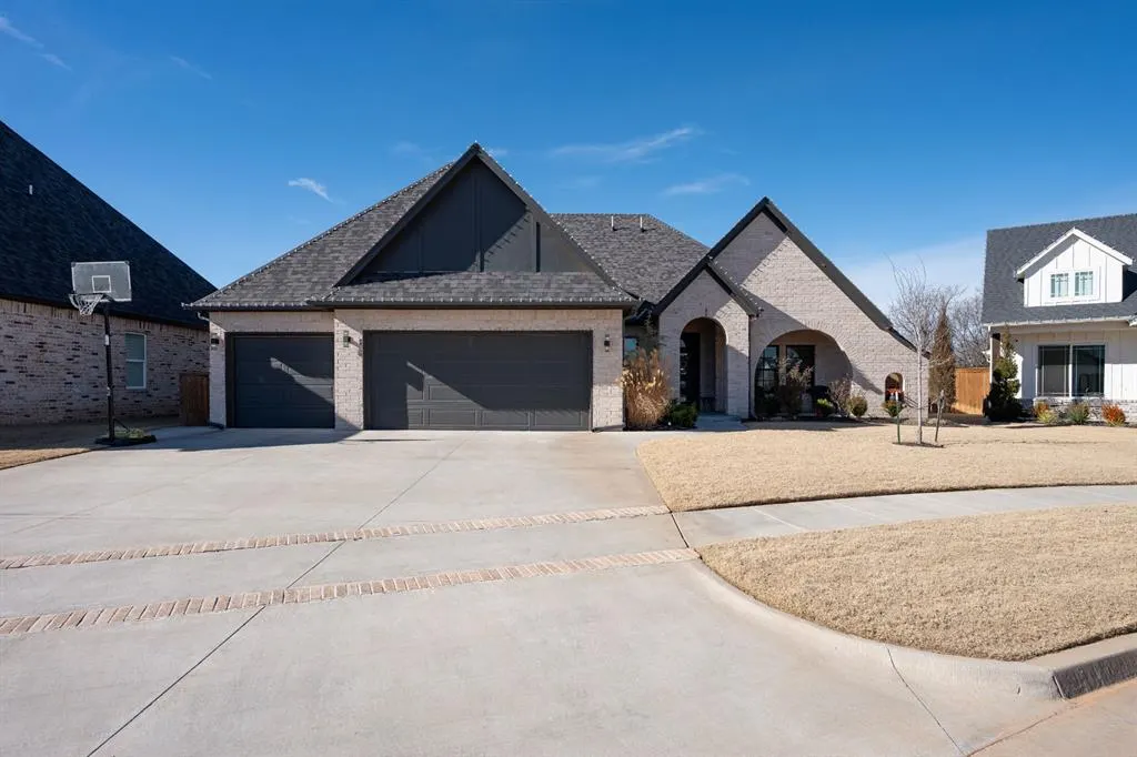 Front exterior — 13013 Cobblestone Curve Road, Oklahoma City, OK 73142