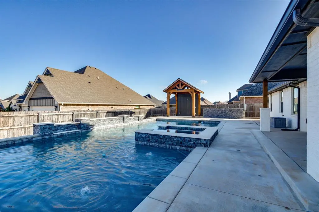 Photo 2 — 8813 NW 123rd Street, Oklahoma City, OK 73142