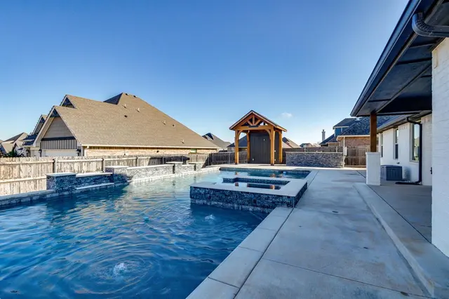 Photo 2 — 8813 NW 123rd Street, Oklahoma City, OK 73142