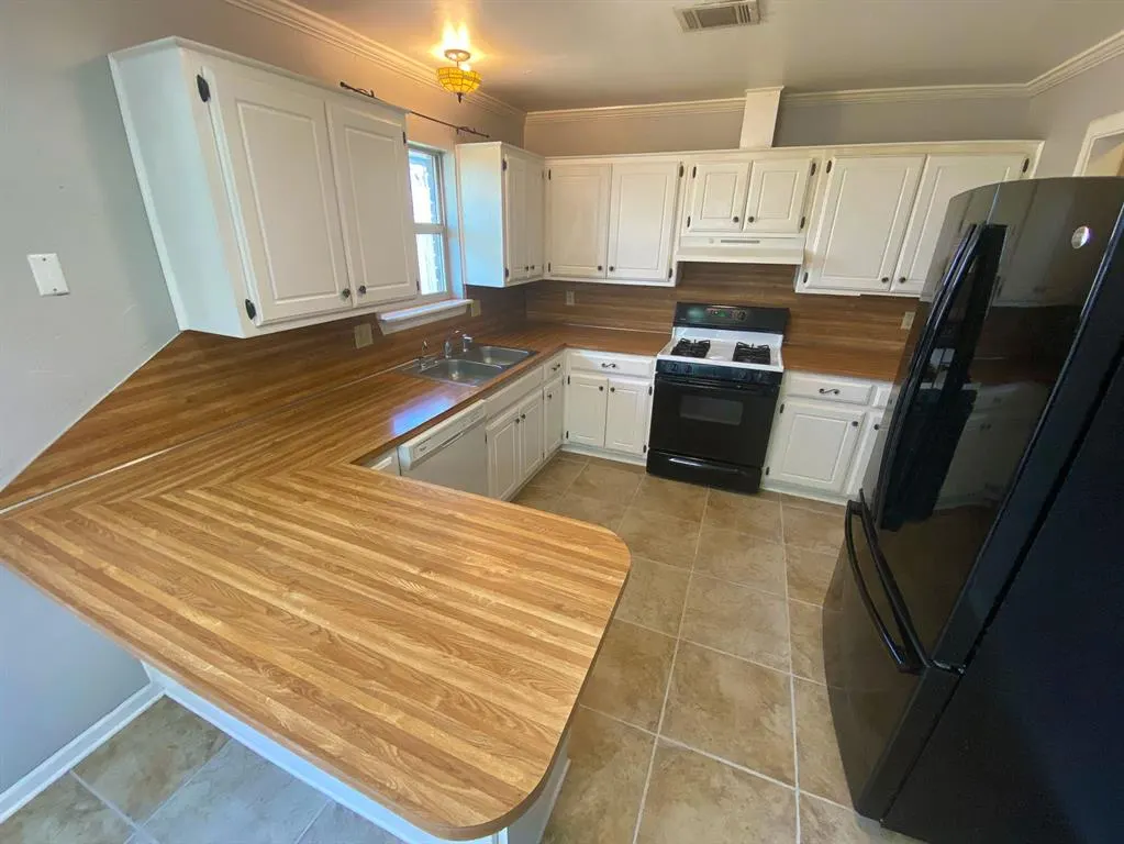 Photo 11 — 1609 Apian Way, Edmond, OK 73003