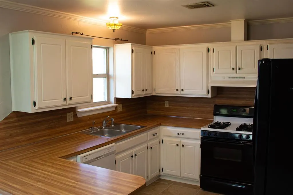 Photo 12 — 1609 Apian Way, Edmond, OK 73003