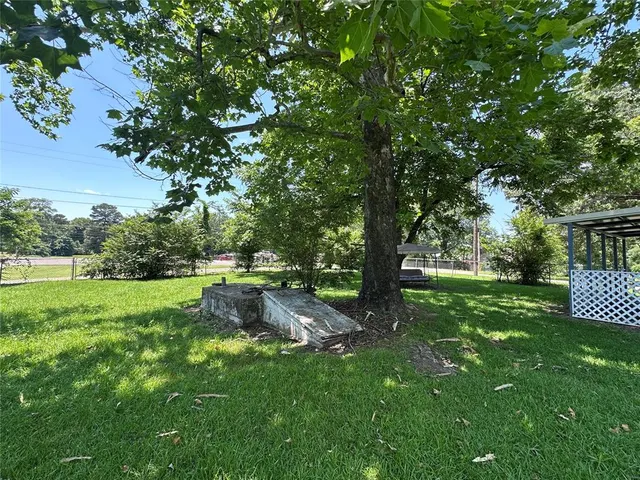 Photo 4 — 811 N Broadway Street, Broken Bow, OK 74728
