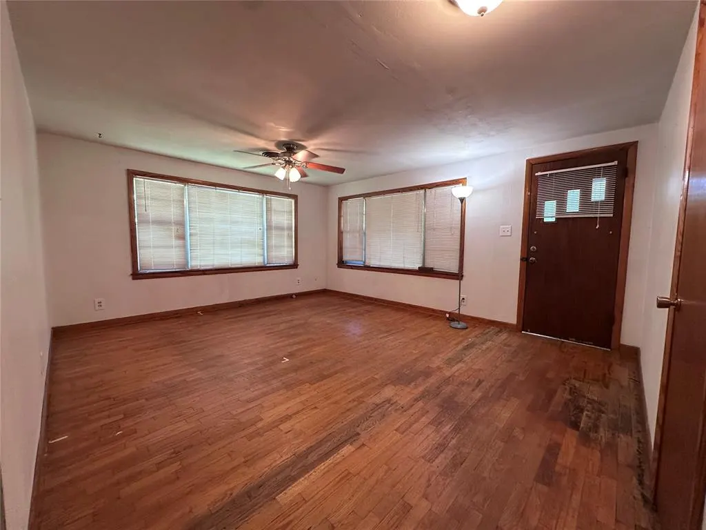 Photo 15 — 811 N Broadway Street, Broken Bow, OK 74728