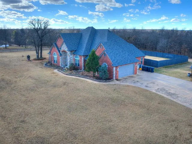 Photo 7 — 10121 Cottonwood Drive, Newalla, OK 74857