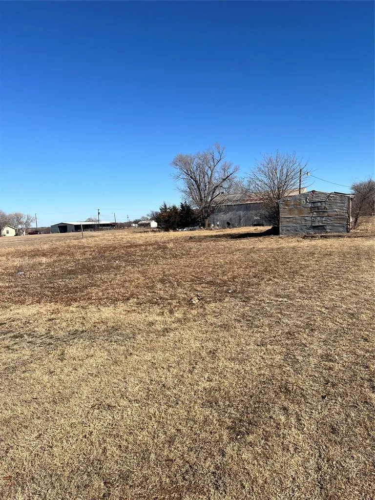 Photo 2 — Address unavailable, Olustee, OK 73560